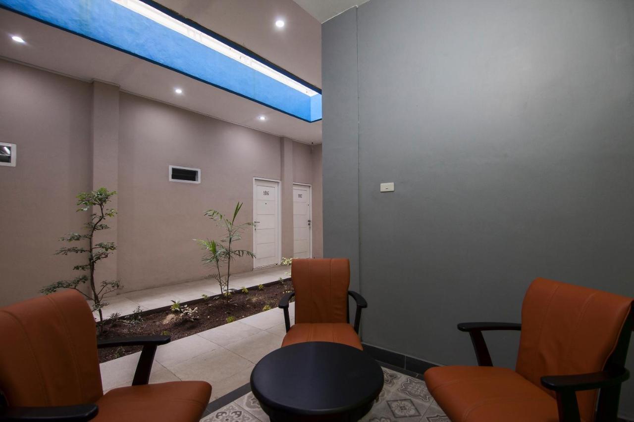 Rap Hotel Balige Esterno foto