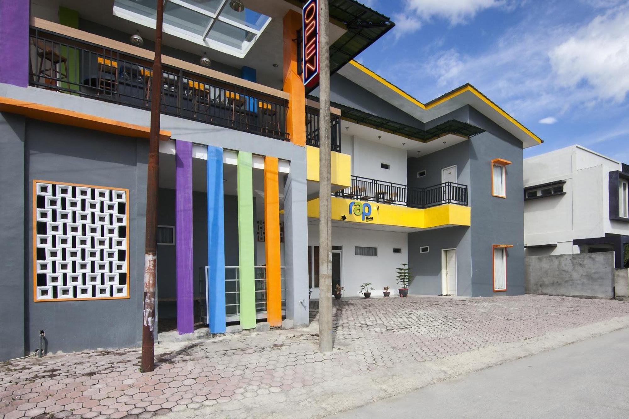 Rap Hotel Balige Esterno foto